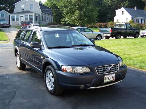 Volvo XC70 (2004) 